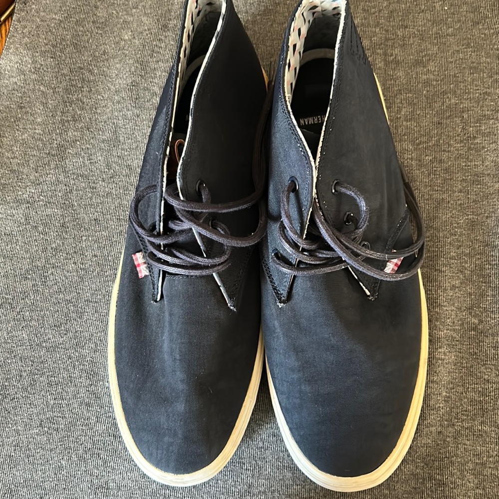 Pre-loved Ben Sherman Bristol Chukka mid top sneaker shoe
